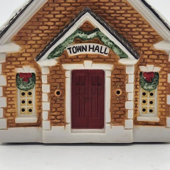 Thomas Kinkade Illuminated Town Hall St. Nicholas Circle Collection VTG 1993 - Picture 16 of 16